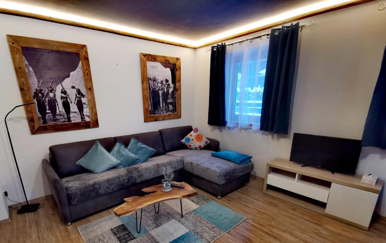 Haus Dirol Apartment *